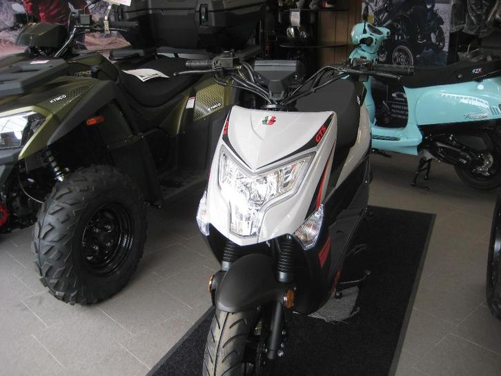 GTS Enzo Naked 1.899€ 25 kmh en stock garantie 3 ans, Vélos & Vélomoteurs, Scooters | Marques Autre, Neuf, Classe A (25 km/h)