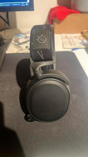 Steelseries arctis black beschikbaar voor biedingen