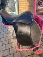 Veelzijdigheids zadel 17,5, Dieren en Toebehoren, Ophalen, Zo goed als nieuw