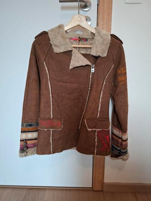 Winterjas Desigual XS-S, Kleding | Dames, Jassen | Winter, Zo goed als nieuw, Maat 36 (S), Bruin, Ophalen of Verzenden