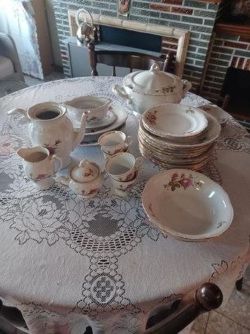 12 personen Koffie en eetservies jaren 80, Enlèvement
