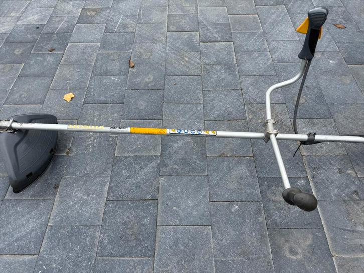 HONDA UMK425E KANTEN/BOSMAAIER, Tuin en Terras, Bosmaaiers, Gebruikt, Benzine, 10 tot 30 cm, Ophalen