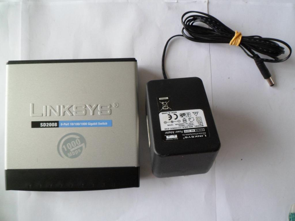 Linksys SD2008 Ethernet switch 8-poorts Gigabit +adapter 12V, Computers en Software, Netwerk switches, Zo goed als nieuw, Ophalen of Verzenden