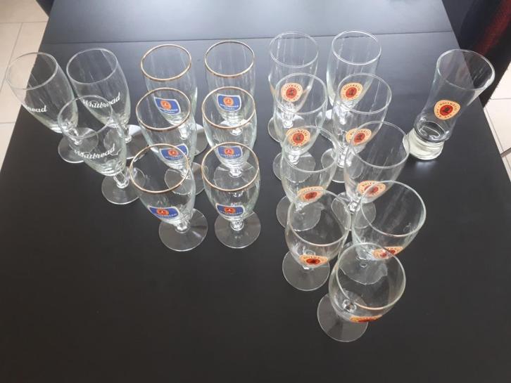 19 glazen Whitbread Pale Ale, Verzamelen, Glas en Drinkglazen, Gebruikt, Bierglas, Ophalen