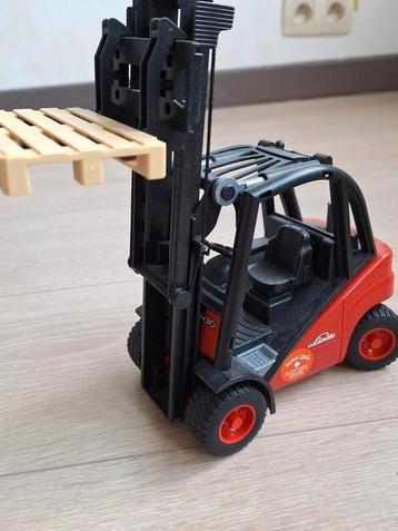 Bruder Linde vorkheftruck beschikbaar voor biedingen