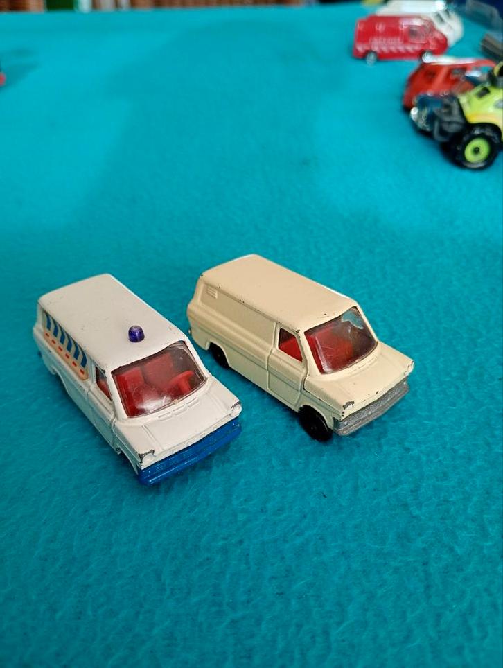 2 x Efsi Ford Transit, Hobby en Vrije tijd, Modelauto's | Overige schalen, Zo goed als nieuw, Ophalen of Verzenden