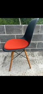 set stoelen EAMS VITRA PX PIECE 90 eur, Huis en Inrichting, Bureaustoelen, Ophalen of Verzenden, Zo goed als nieuw