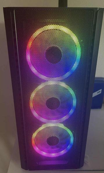 Complete gaming-pc + 27 gebogen scherm beschikbaar voor biedingen
