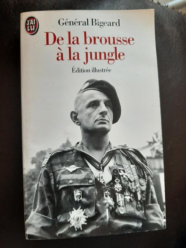 Général Bigeard - de la brousse à la jungle, Ophalen of Verzenden, Gelezen, Algemeen