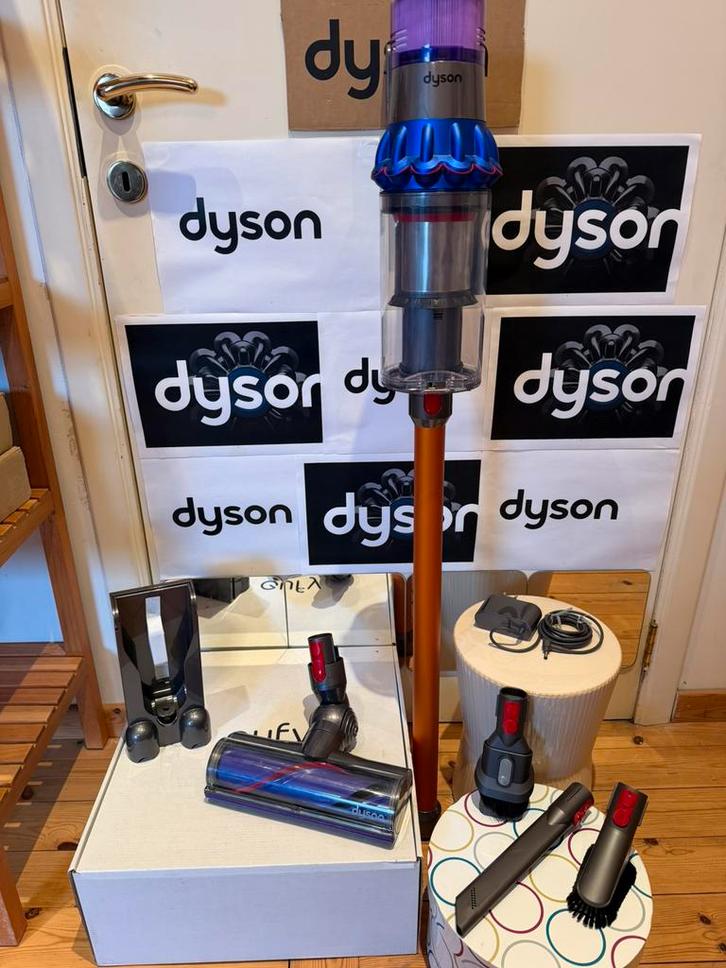 Dyson V15 en très bon état avec ses accessoires originaux, Electroménager, Aspirateurs, Utilisé, Aspirateur, Réservoir, Enlèvement