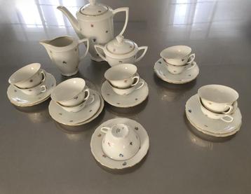 kofffieservies  beschikbaar voor biedingen