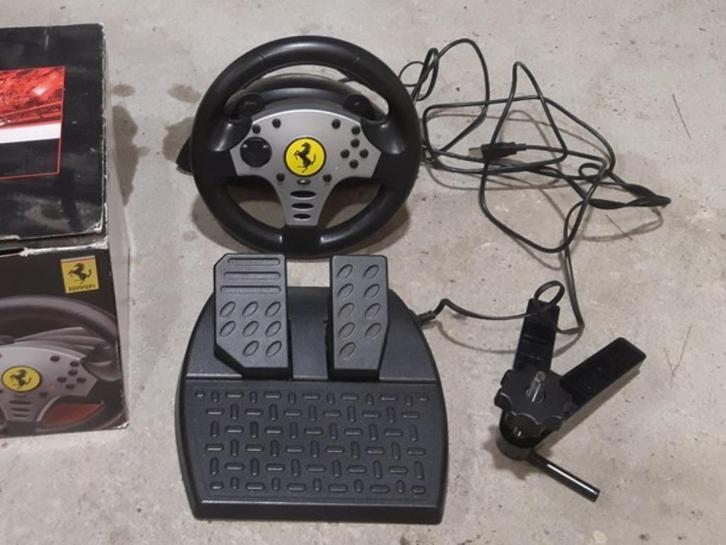 Racestuur Trustmaster voor PS3 en PC, Games en Spelcomputers, Spelcomputers | Sony Consoles | Accessoires, Zo goed als nieuw, PlayStation 3