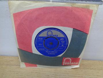 Merseybeats single "Don't Let it Happen to Us" [UK-1965] beschikbaar voor biedingen