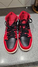 Nike Air Jordan 1 mid, Kleding | Heren, Schoenen, Ophalen of Verzenden, Gedragen