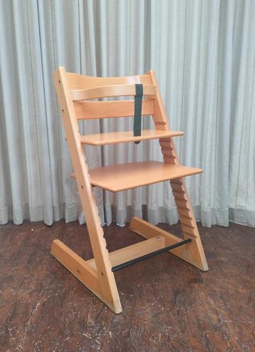Stokke Tripp Trapp Kinderstoel. Naturel. Met beugel. beschikbaar voor biedingen