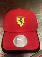 Ferrari pet Sainz Leclerc Formule 1 gebogen klep cap Rood, Verzamelen, Ophalen of Verzenden, Nieuw, Formule 1