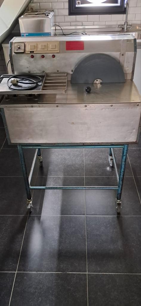 chocolade wielmachine, Zakelijke goederen, Horeca | Keukenapparatuur, Ophalen
