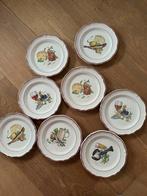 St Amand borden, Huis en Inrichting, Keuken | Servies, Ophalen, Keramiek, Zo goed als nieuw, Kop(pen) en/of Schotel(s)