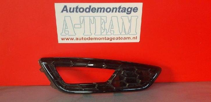 GRILLE Ford Focus 3 (01-2010/12-2019) (F1EJ15A298A1), Auto-onderdelen, Carrosserie, Ford, Gebruikt