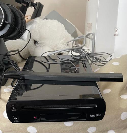 Wii U, Games en Spelcomputers, Spelcomputers | Nintendo Wii U, Zo goed als nieuw, Met 2 controllers, Met games, Ophalen
