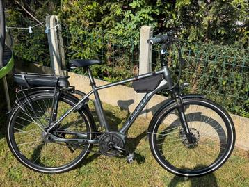 Elektische fiets Norta met aandrijfriem en thule yepp zitje beschikbaar voor biedingen