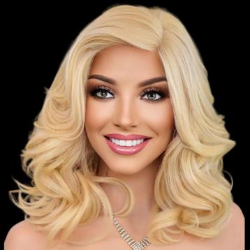 Luxe lace front pruik model Reagan Cali Blonde beschikbaar voor biedingen
