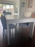 Tafel en 6 stoelen, Tickets & Billets