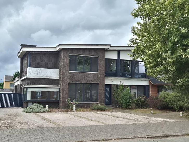 Ruime HOB met 5 slaapkamers en optie tot vrij beroep, Immo, Huizen en Appartementen te koop, Provincie Oost-Vlaanderen, 500 tot 1000 m²