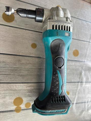 Makita DJN161 beschikbaar voor biedingen