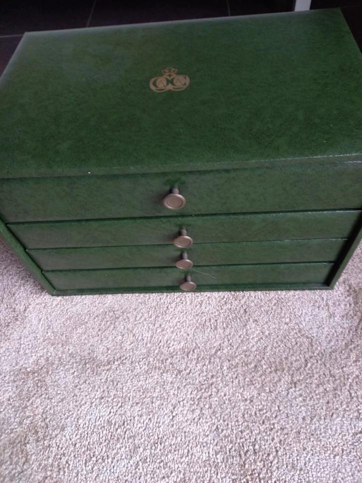 Christofle perles 72 delig plus soeplepel, Antiquités & Art, Antiquités | Couverts, Enlèvement