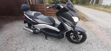Top xmax sport 250, Particulier, Scooter