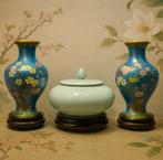 Cloisonné Vazen (21 cm) + Celadon Pot met Deksel, Antiek en Kunst, Antiek | Vazen, Ophalen of Verzenden