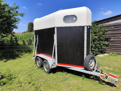 Betrouwbare 1.5 Paardentrailer - voor jarenlang rijplezier, Dieren en Toebehoren, Paarden en Pony's | Trailers en Aanhangwagens