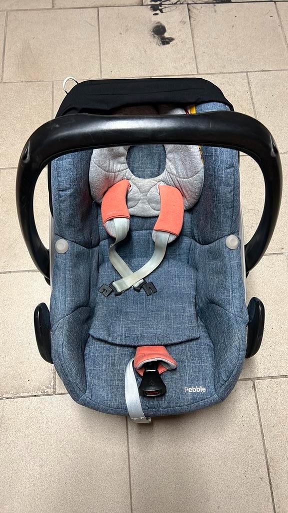 Maxi-COSI PEBBLE Siege auto bebe, Enfants & Bébés, Sièges auto, Comme neuf, Maxi-Cosi, Isofix, Enlèvement