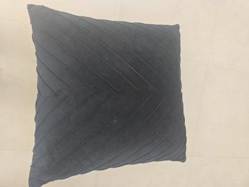 Coussin  beschikbaar voor biedingen