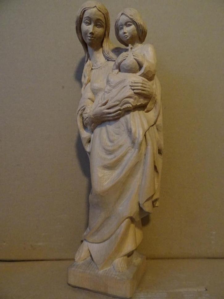 Mariabeeld vintage houten Mariabeeld de Moeder Gods 34cm, Verzamelen, Religie, Zo goed als nieuw, Christendom | Katholiek, Beeld(je)