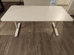 In hoogte verstelbare bureau (Ikea Bekant: 160x80cm), Huis en Inrichting, Bureaus, Ophalen, In hoogte verstelbaar, Zo goed als nieuw