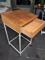 Vintage fabrieks schrijftafel, 1950, 55 /50 cm, 104 cm hoog, Huis en Inrichting, Ophalen, Zo goed als nieuw