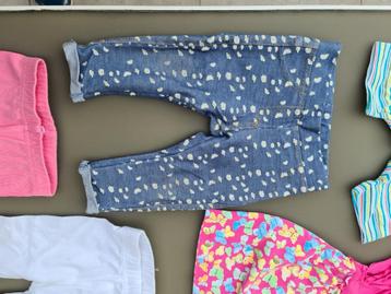 blauwe broek met bloemen Zara 6-9m/74cm beschikbaar voor biedingen