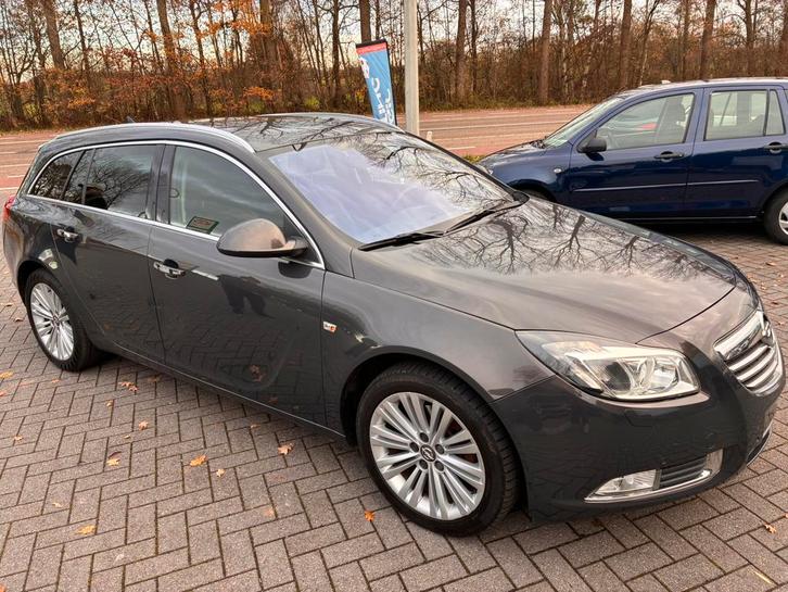 Opel insignia 2.0cdti automaat / cosmo uitvoering, Auto's, Opel, Bedrijf, Insignia, Cruise Control, Euro 5, Automaat, Leder, Ophalen of Verzenden