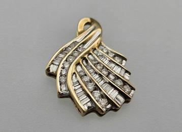 Pendentif vintage en or avec diamant.CA : 1,00 ct. 2024/422.