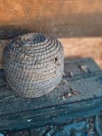 Geweven bijenkorf met slijtage sporen, Animaux & Accessoires, Insectes & Araignées