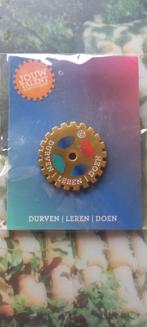 Efteling medewerkers pin durven leren doen, Verzamelen, Ophalen of Verzenden, Nieuw, Button of Speldje