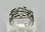 Zilveren vintage ring met Swarovski Kristallen. 2025/570, Verzenden, Zilver, Ring, Met edelsteen