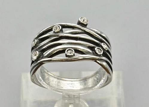 Zilveren vintage ring met Swarovski Kristallen. 2025/570, Handtassen en Accessoires, Antieke sieraden, Ring, Zilver, Met edelsteen