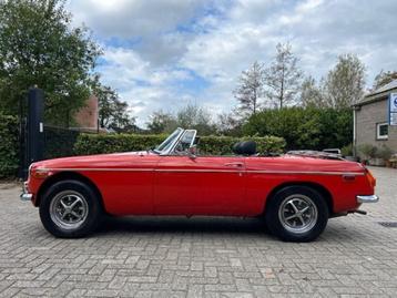 MGB 1975 Rouge flammé