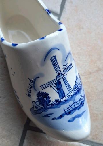 Delfts blauw klomp beschikbaar voor biedingen