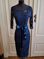 Magnifique robe en dentelle de la marque Tiffany Rose, Comme neuf, Taille 36 (S), Bleu, Tiffany Rose