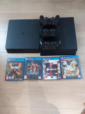 2 ps4 a vendre avec 3 manette et 4 jeux, Enlèvement ou Envoi, Comme neuf