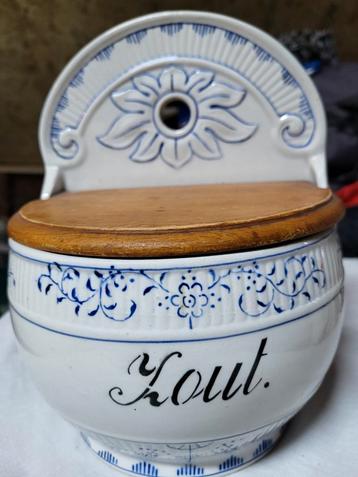 Delfs blauw zout kom beschikbaar voor biedingen